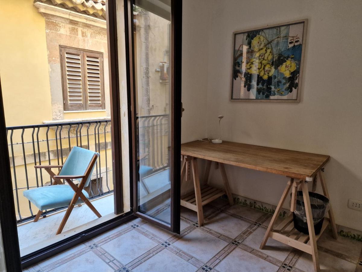 Sea-View Terrace & Bikes Moon Ortigia Holiday Home Syracuse Ngoại thất bức ảnh